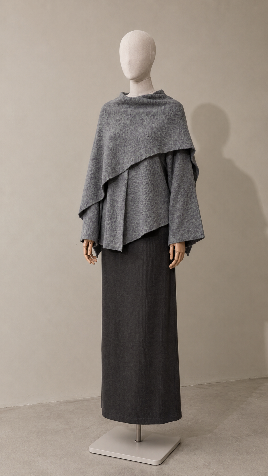 Nila Cape Strickjacke mit Schal